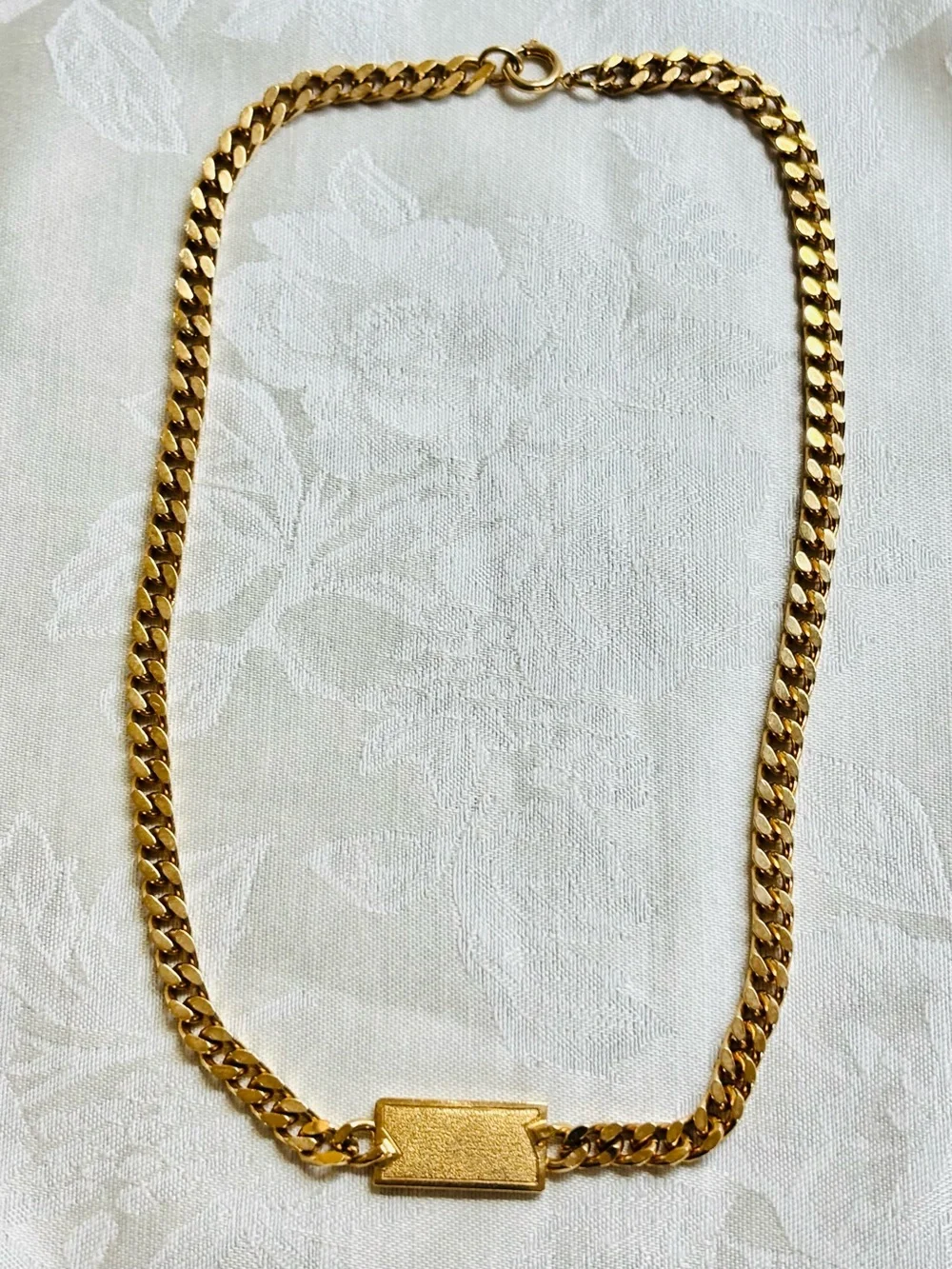 Men’s Tailored Male Gold Curb Chain Necklace with Knight Chess Horses